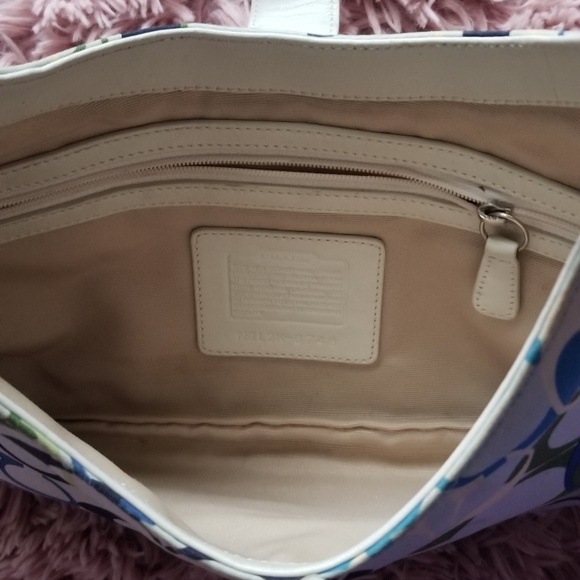 Coach purse - Picture 3 of 3